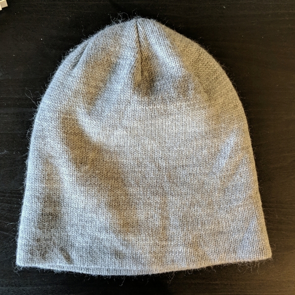 Grey basic beanie - Picture 1 of 2